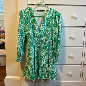 Zara Green & White Dress Size XS - worn once!
